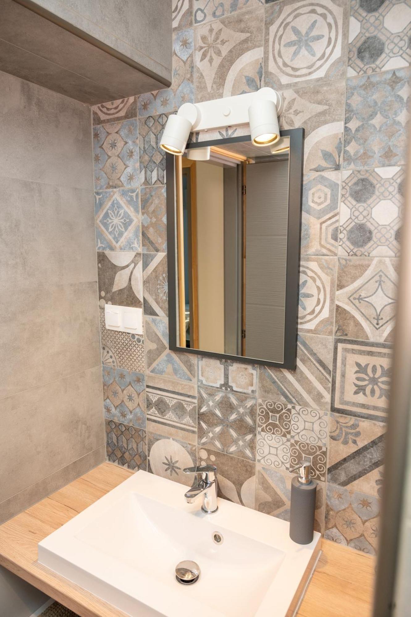 Tuenderkert Apartman Gyula Exterior photo